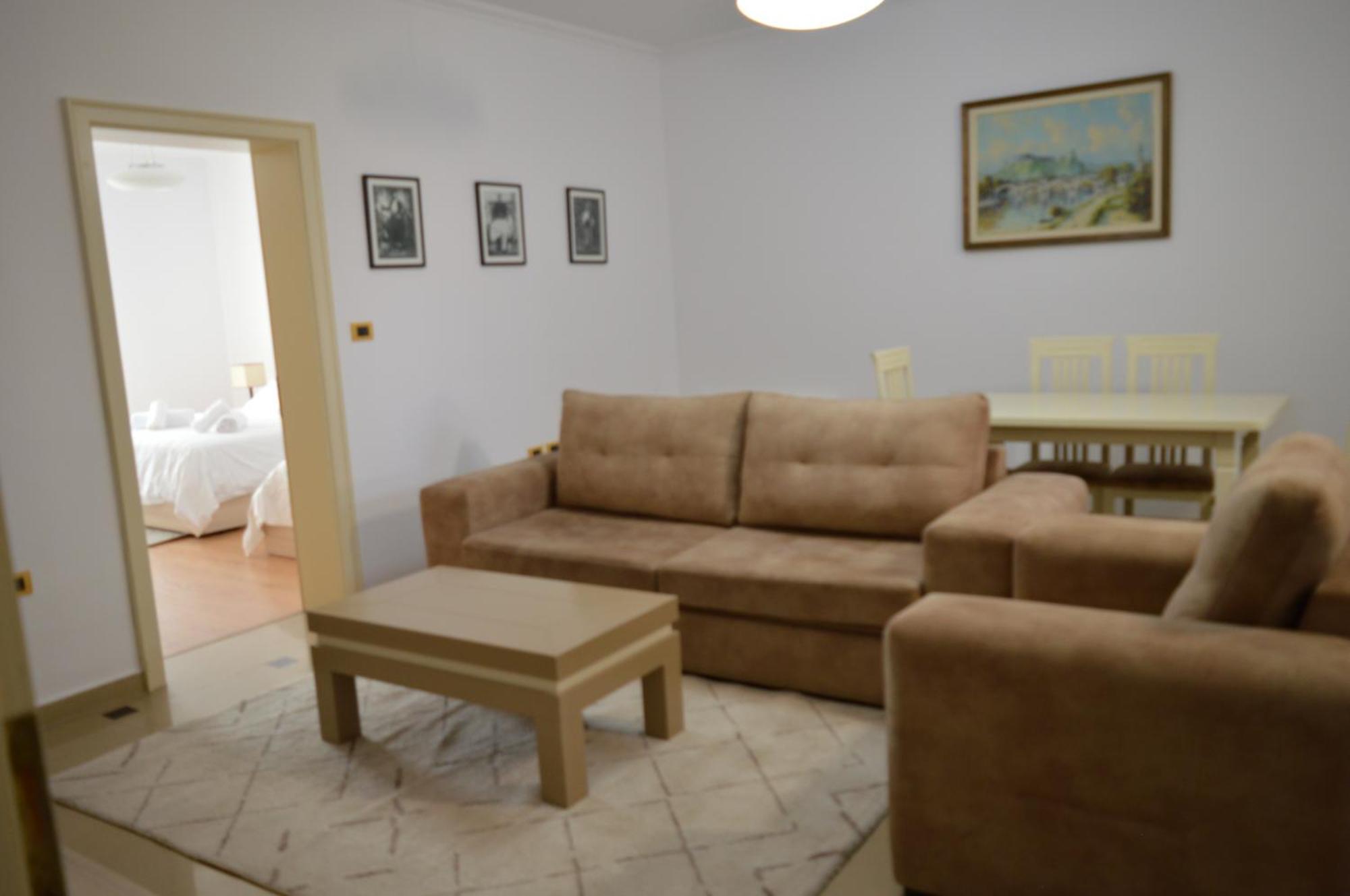 Noor Apartments Tiranë Luaran gambar